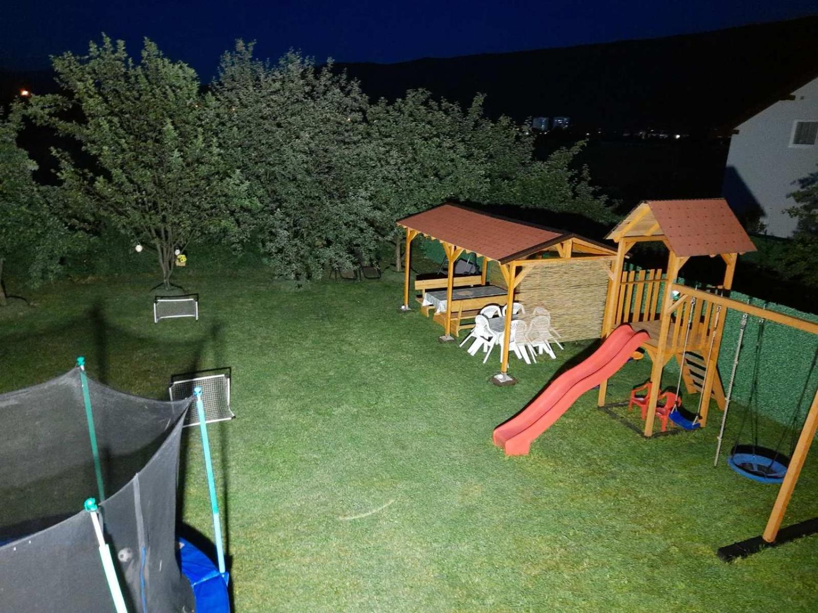 Nea Ilidza Villa *